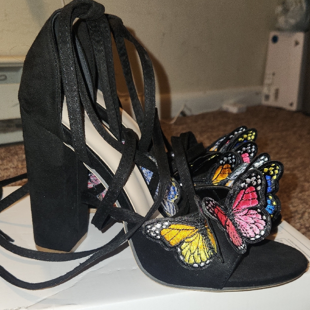Black Butterfly Embroidered Women's Heels